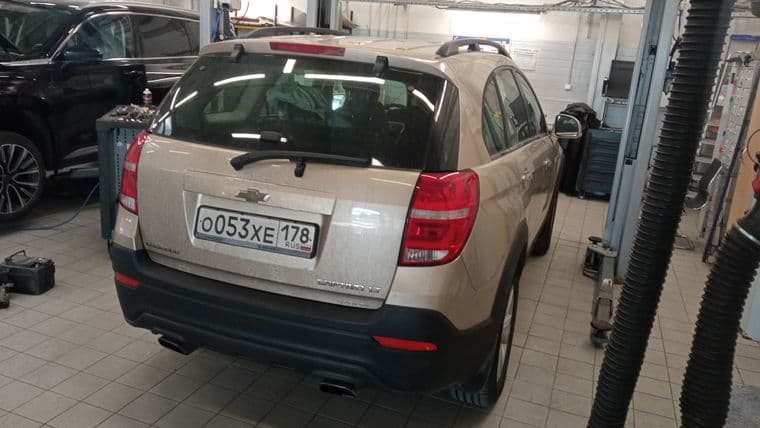 Chevrolet Captiva, 2013 - вид 2