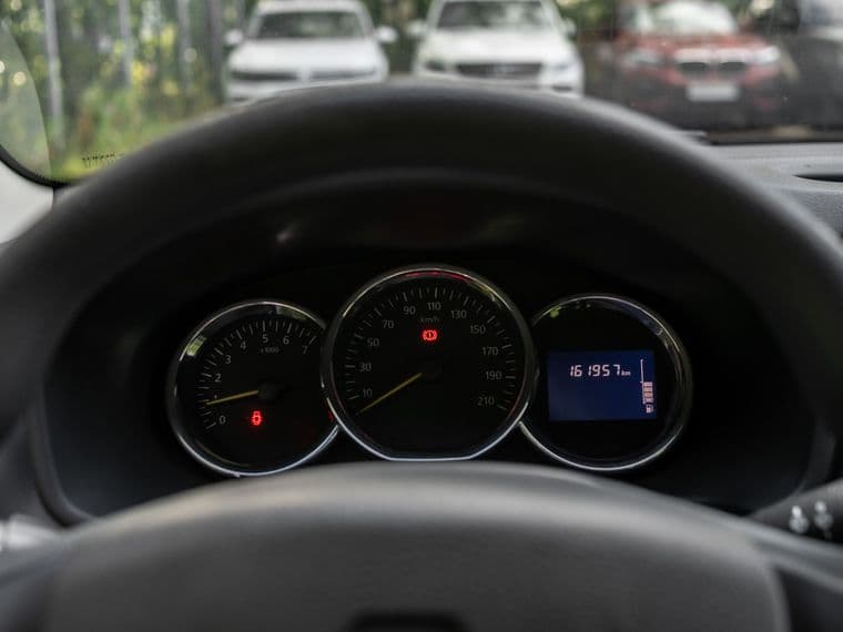 Renault Logan, 2017 - вид 4