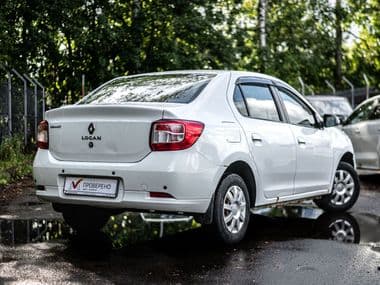 Renault Logan 2017 года, 161 955 км - вид 2