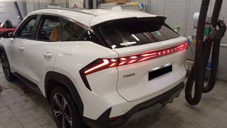 Geely Galaxy L7, 2023 - вид 3