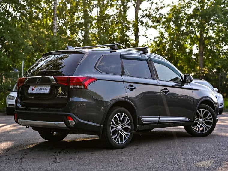 Mitsubishi Outlander 2018 года, 220 792 км - вид 2