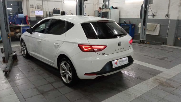 SEAT Leon, 2014 - вид 3