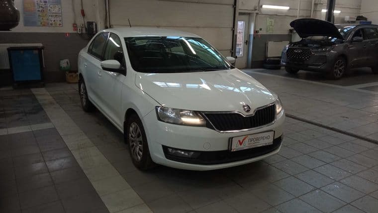 Skoda Rapid 2018 года, 116 178 км - вид 2