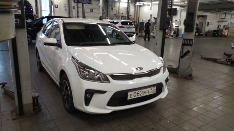 KIA Rio 2017 года, 104 075 км - вид 2