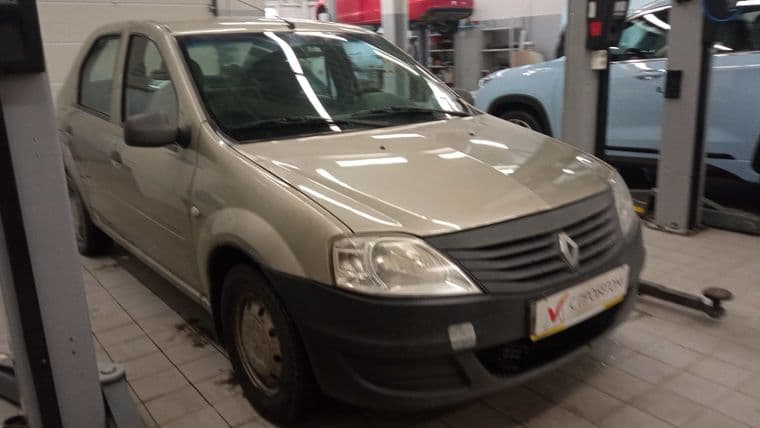 Renault Logan, 2013 - вид 1