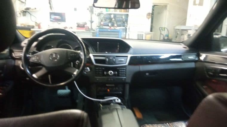 Mercedes-Benz E-класс, 2010 - вид 4