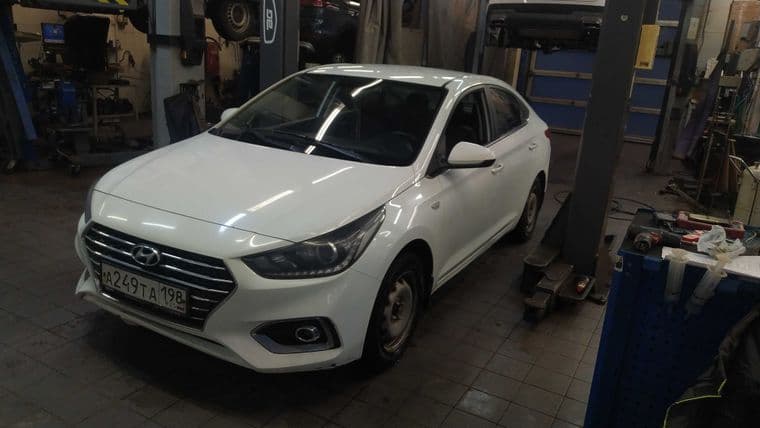 Hyundai Solaris 2017 года, 268 355 км - вид 1
