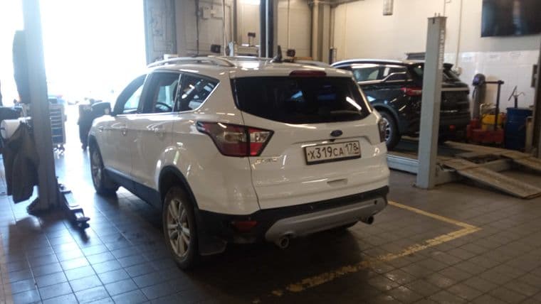 Ford Kuga, 2017 - вид 3