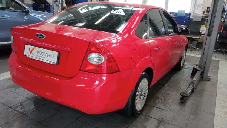 Ford Focus, 2010 - вид 2