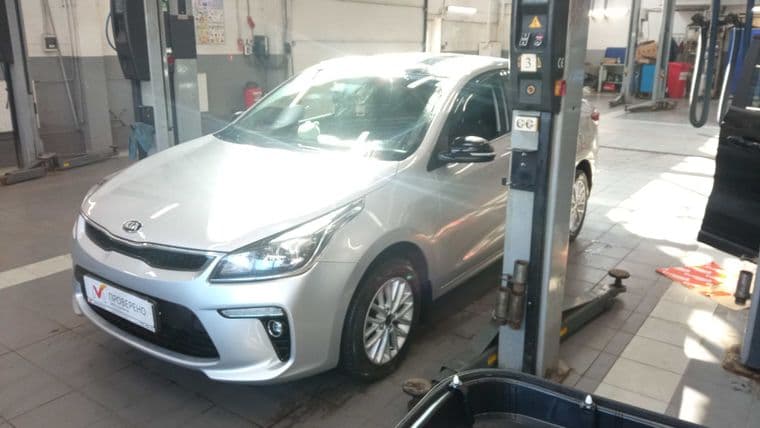KIA Rio 2017 года, 109 339 км - вид 1