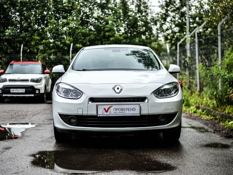 Renault Fluence, 2011 - вид 2