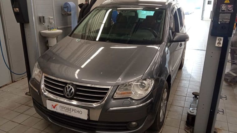 Volkswagen Touran 2006 года, 232 094 км - вид 2