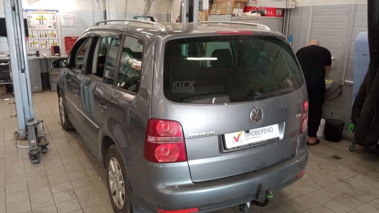 Volkswagen Touran, 2006 - вид 3