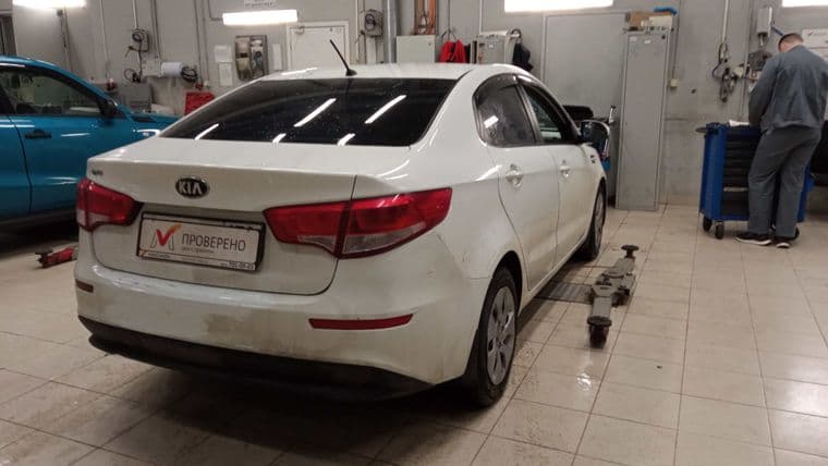 KIA Rio, 2015 - вид 2