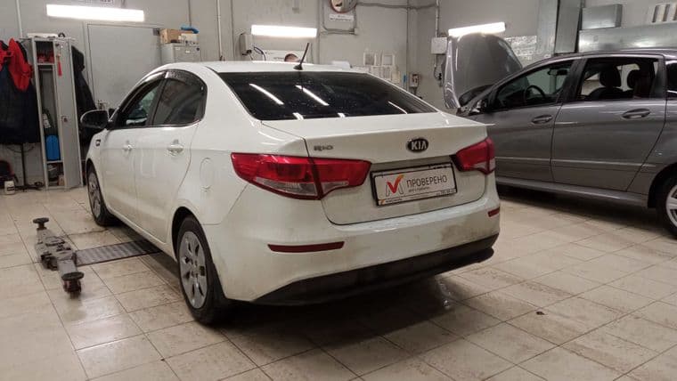 KIA Rio, 2015 - вид 3