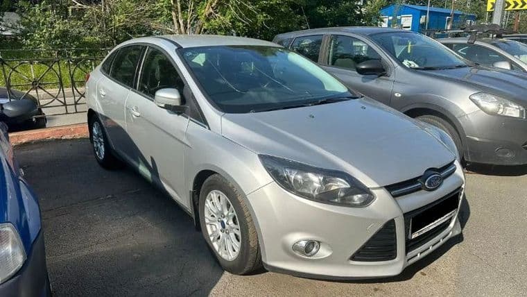 Ford Focus 2013 года, 107 374 км - вид 2