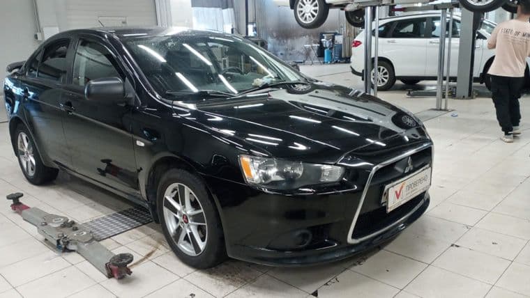 Mitsubishi Lancer 2013 года, 160 000 км - вид 2