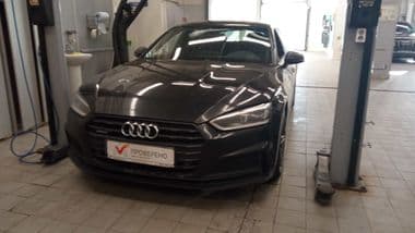 Audi A5 2018 года, 159 283 км - вид 1