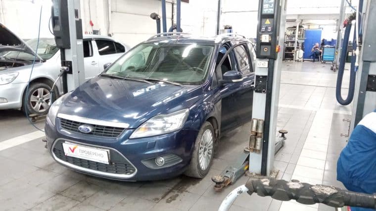 Ford Focus 2010 года, 250 000 км - вид 1