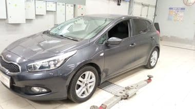 Kia Ceed 2014 года, 137 094 км - вид 1