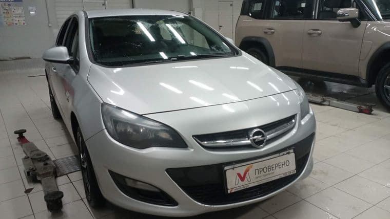 Opel Astra, 2013