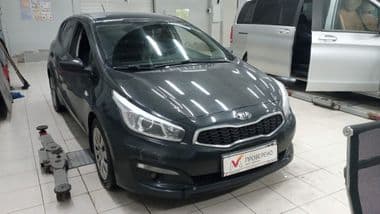 KIA Ceed 2015 года, 132 576 км - вид 2