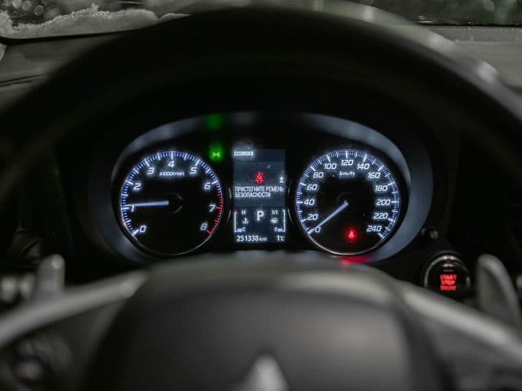 Mitsubishi Outlander, 2012 - вид 4