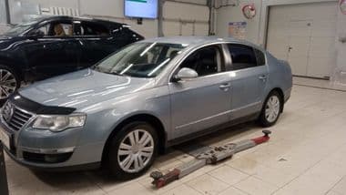 Volkswagen Passat 2010 года, 189 365 км - вид 1