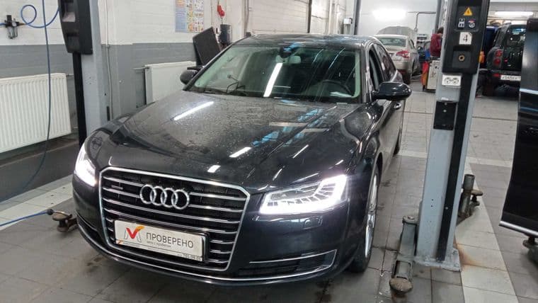 Audi A8, 2015