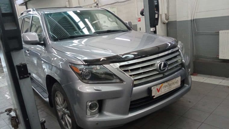 Lexus LX 2011 года, 345 458 км - вид 2
