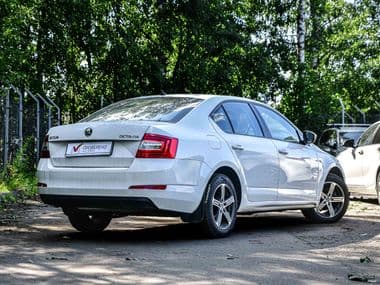 Skoda Octavia 2015 года, 140 028 км - вид 2