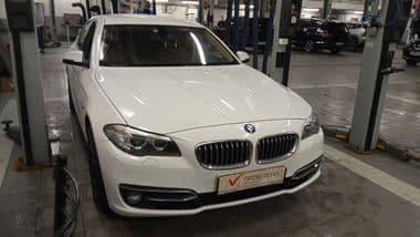 BMW 5 серия 2013 года, 183 181 км - вид 2
