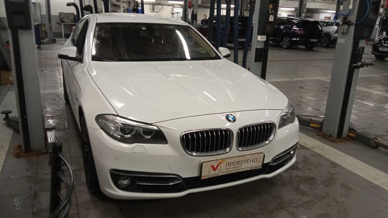 BMW 5 серия 2013 года, 183 181 км - вид 2