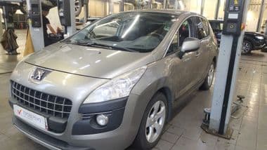 Peugeot 3008 2012 года, 189 272 км - вид 1