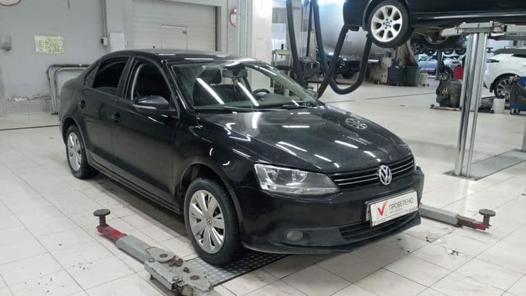 Volkswagen Jetta, 2012 - вид 1
