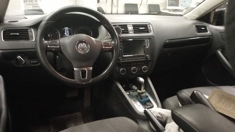 Volkswagen Jetta, 2012 - вид 4