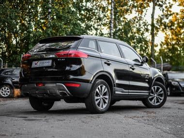 Geely Atlas 2019 года, 146 382 км - вид 2