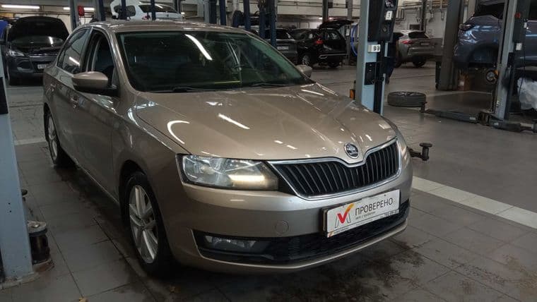 Skoda Rapid 2018 года, 152 485 км - вид 2