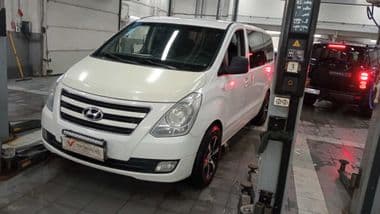 Hyundai H-1 2015 года, 212 963 км - вид 1