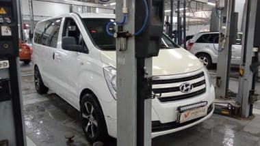 Hyundai H-1 2015 года, 212 963 км - вид 2
