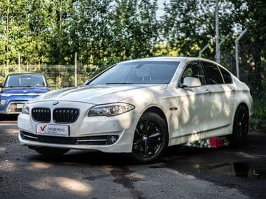 BMW 5 серия 2010 года, 150 000 км - вид 1