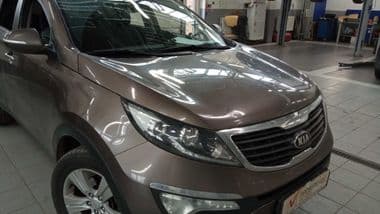 KIA Sportage 2013 года, 280 349 км - вид 2