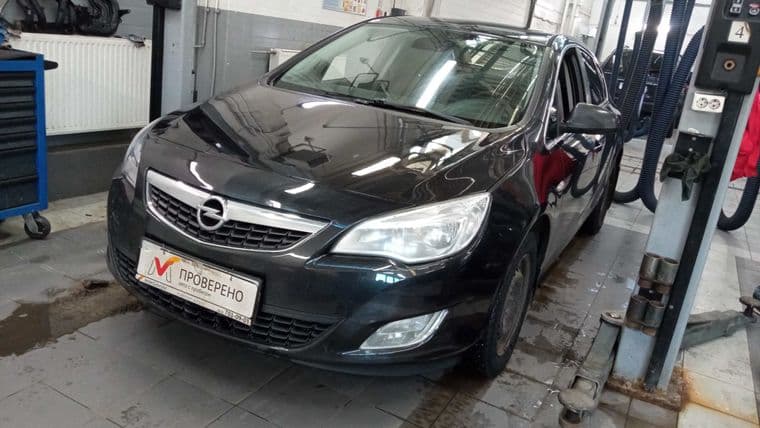 Opel Astra 2011 года, 175 561 км - вид 1