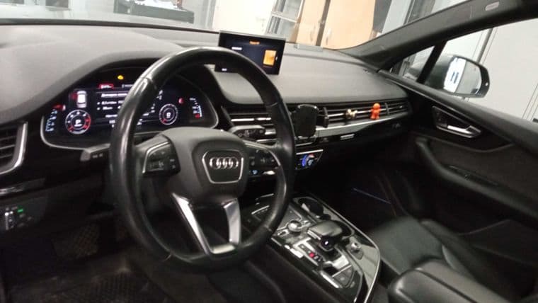 Audi Q7, 2018 - вид 4