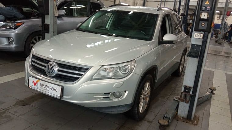 Volkswagen Tiguan 2011 года, 199 801 км | VIN 06026 - вид 1