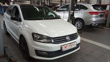 Volkswagen Polo 2018 года, 153 687 км - вид 2