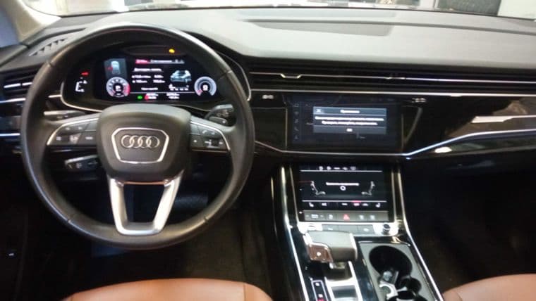 Audi Q7, 2022 - вид 3