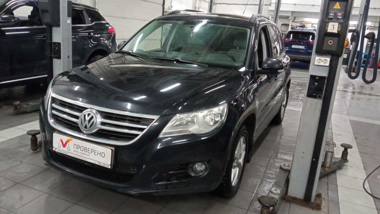 Volkswagen Tiguan, 2011
