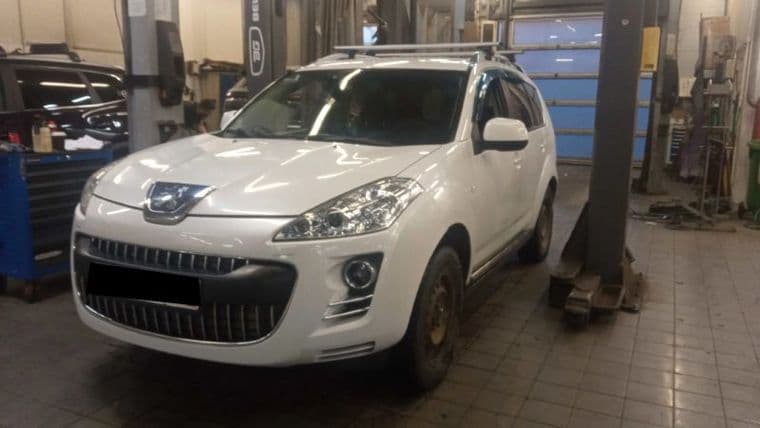 Peugeot 4007 2011 года, 168 236 км - вид 1