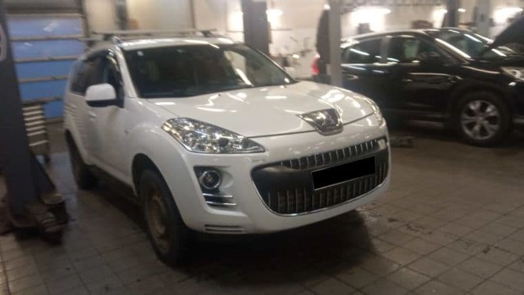 Peugeot 4007 2011 года, 168 236 км - вид 2